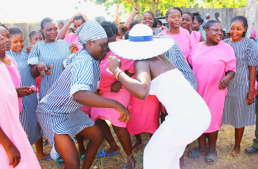 Akothee brings down Shimo La Tewa women’s prison with her amazing performance