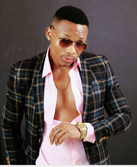 This is how popular singer Otile Brown signed his own death warrant….Kenyan artists never learn